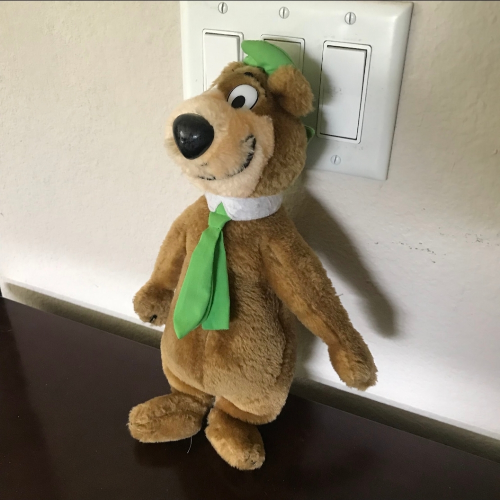 cartoon network yogi bear 8"